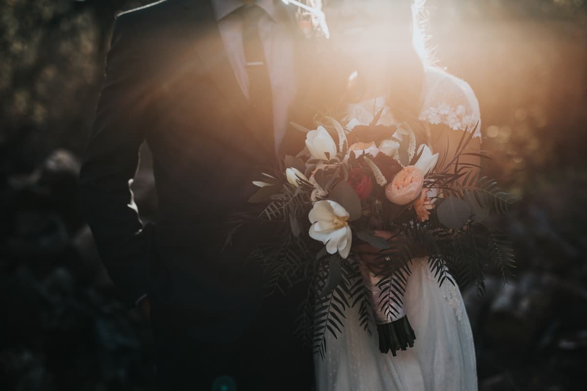 Your bridal beauty timeline: what to book and when